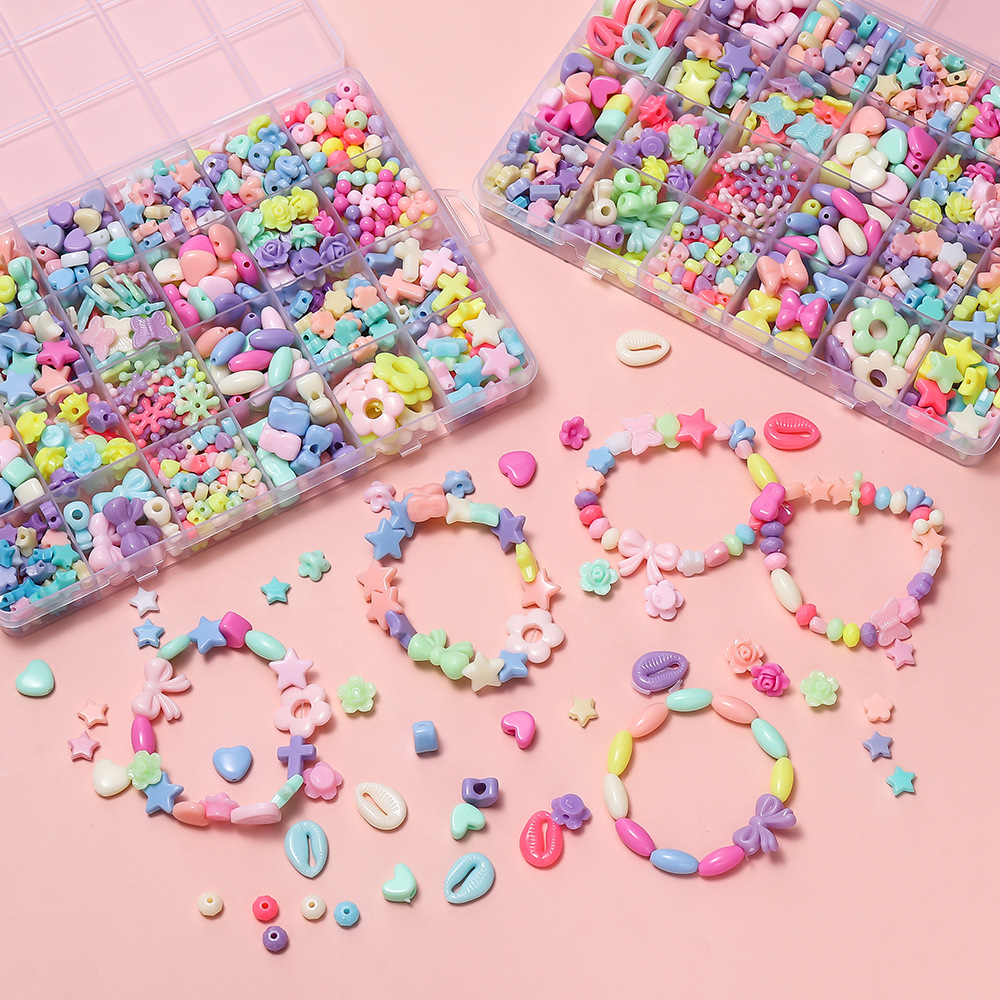 1箱 カラフルアクリルポニービーズ スクエアレタークレイスペ - Jewelry Making Online のレビューと価格